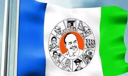 ప్రజల్లోకి రాకుంటే కోటరీ వదలదు, కోటా మిగలదు.. మాజీ ఎంపీ సంచలన ట్వీట్