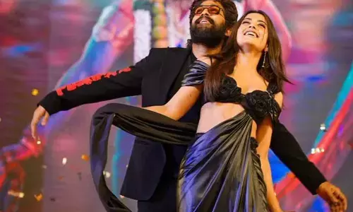 Pushpa 2 : ముంబై ఈవెంట్ లో పుష్ప రాజ్, శ్రీవల్లి  డాన్స్