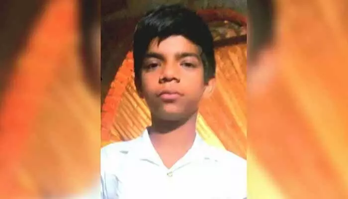 Heart Attack: గుండెపోటుతో బాలుడు మృతి.. నెలరోజుల్లో నలుగురు Heart Attack: గుండెపోటుతో బాలుడు మృతి.. నెలరోజుల్లో నలుగురు