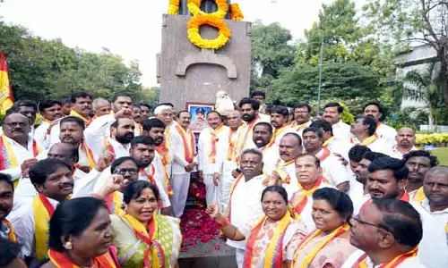 Eatala : పోలీస్ కిష్టయ్య విగ్రహాన్ని ట్యాంక్ బండ్‌పై ఏర్పాటు చేయాలి.. ఎంపీ ఈటల డిమాండ్