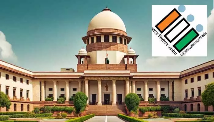 Supreme Court: కేంద్ర ఎన్నికల సంఘానికి సుప్రీం కోర్టు నోటీసులు.. అసలు విషయం ఇదే! Supreme Court: కేంద్ర ఎన్నికల సంఘానికి సుప్రీం కోర్టు నోటీసులు.. అసలు విషయం ఇదే!