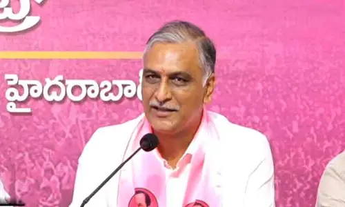 వారంలో నలుగురు రైతుల బలవన్మరణం.. ప్రభుత్వం ఏం చేస్తున్నట్లు: హరీశ్‌ రావు సీరియస్
