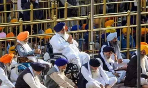 Akal Takht : చెప్పులు శుభ్రం చేయండి.. గిన్నెలు కడగండి.. సుఖ్బీర్ సింగ్ బాదల్‌కు  ‘అకల్ తఖ్త్’ ఆదేశాలు