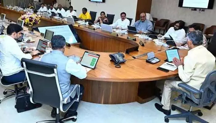 AP Cabinet : అదానీ విద్యుత్తు ఒప్పందంపై ఏపీ కేబినెట్లో కీలక చర్చ AP Cabinet : అదానీ విద్యుత్తు ఒప్పందంపై ఏపీ కేబినెట్లో కీలక చర్చ