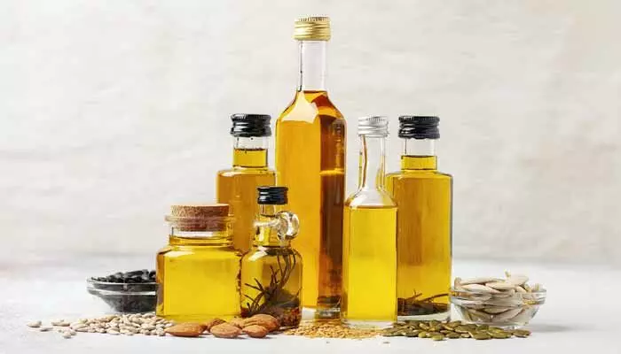 Oils: అందం.. ఆరోగ్యానికి ఈ నూనెలు బెస్ట్! Oils: అందం.. ఆరోగ్యానికి ఈ నూనెలు బెస్ట్!