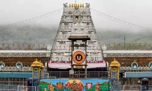 Tirumala Updates: తిరుమలలో భక్తుల రద్దీ సాధారణం.. శ్రీవారి దర్శనానికి 12 గంటల సమయం