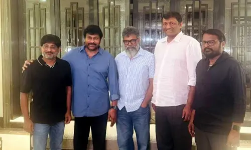 Pushpa-2: మెగాస్టార్ చిరంజీవి ఇంటికి పుష్ప-2 నిర్మాతలు.. ఎందుకో తెలుసా?