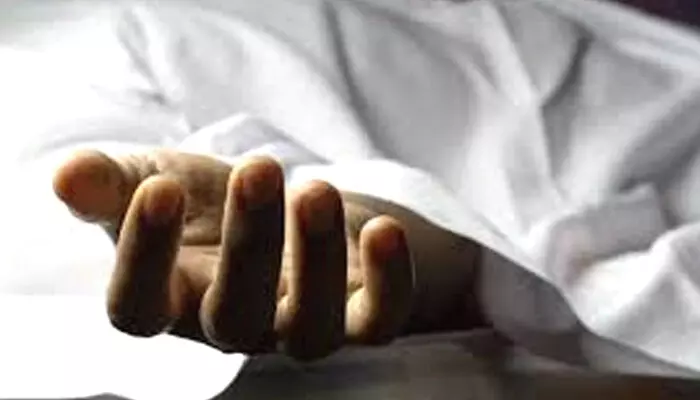 శనగగింజ గొంతులో ఇరుక్కొని చిన్నారి మృతి శనగగింజ గొంతులో ఇరుక్కొని చిన్నారి మృతి