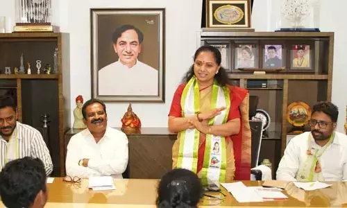 MLC Kavitha: శైలజ కుటుంబానికి MLC కవిత ఆర్థికసాయం