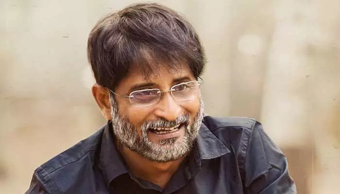 Ravi Shankar: టికెట్ల రేట్ల పెంపుపై పుష్ప-2 నిర్మాత మరోసారి కీలక వ్యాఖ్యలు Ravi Shankar: టికెట్ల రేట్ల పెంపుపై పుష్ప-2 నిర్మాత మరోసారి కీలక వ్యాఖ్యలు