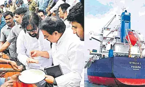 Ration Rice Dispute: స్టెల్లా షిప్ సీజ్‌పై కస్టమ్స్ అధికారి శ్రీధర్ కీలక ప్రకటన