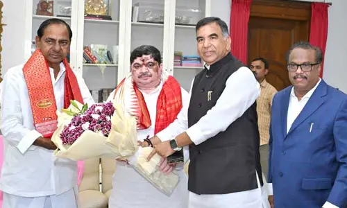 Erravelli: కేసీఆర్‌ను కలసిన మంత్రి పొన్నం ప్రభాకర్