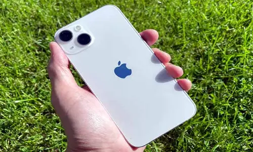 iPhone 13: ఐఫోన్ ప్రియులకు గుడ్ న్యూస్.. ఆ ఫోన్ పై అమెజాన్ భారీ డిస్కౌంట్..!