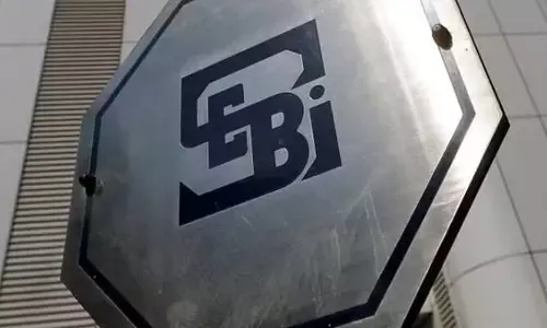 SEBI: రిజిస్టర్ కాని ప్లాట్‌ఫారమ్‌లలో ట్రేడింగ్ చేయకుండా ఇన్వెస్టర్లను హెచ్చరించిన సెబీ