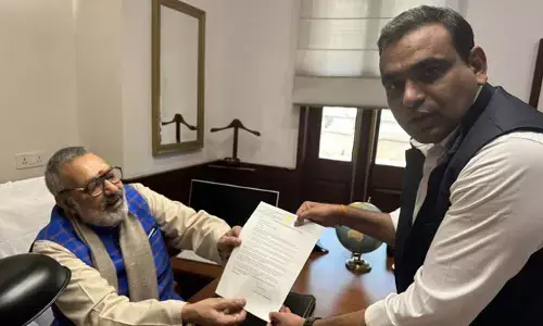 Chamala: పత్తి రైతుల బాధలు పట్టించుకోండి.. కేంద్రమంత్రికి చామల కిరణ్​ లేఖ