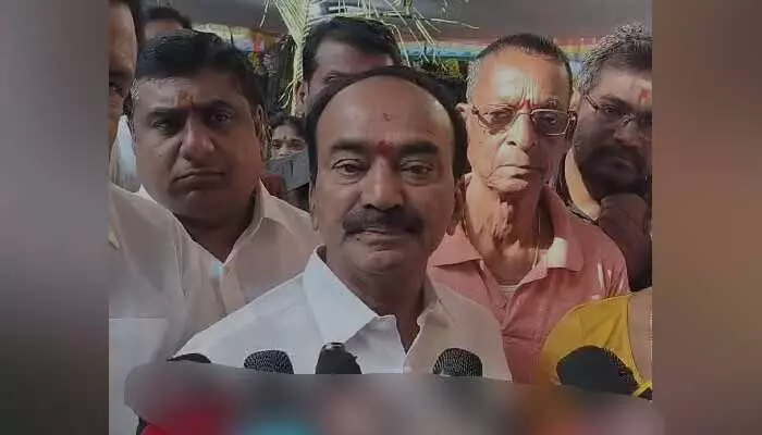 Eatala Rajender: హిందూ ప్రజల మనోభావాలను దెబ్బతీస్తే కాలగర్భంలోకే.. ఈటల హెచ్చరిక Eatala Rajender: హిందూ ప్రజల మనోభావాలను దెబ్బతీస్తే కాలగర్భంలోకే.. ఈటల హెచ్చరిక