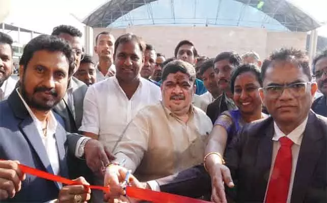 Minister Ponnam : గ్రీన్ వెహికిల్ ఎక్స్ పోను ప్రారంభించిన మంత్రి పొన్నం Minister Ponnam : గ్రీన్ వెహికిల్ ఎక్స్ పోను ప్రారంభించిన మంత్రి పొన్నం