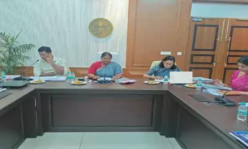 Minister Seethakka : టీజీ ఫుడ్స్ కార్పొరేషన్ పనితీరుపై మంత్రి సీతక్క ఆగ్రహం