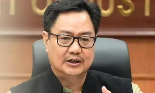 Rijiju: కిరణ్ రిజిజుపై ప్రివిలేజ్ మోషన్‌.. 60 మంది ప్రతిపక్ష ఎంపీల సంతకాలు