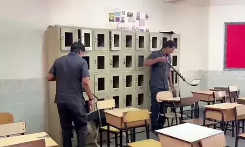 Bomb Threats: ఢిల్లీలోని స్కూళ్లకు మరోసారి బెదిరింపులు