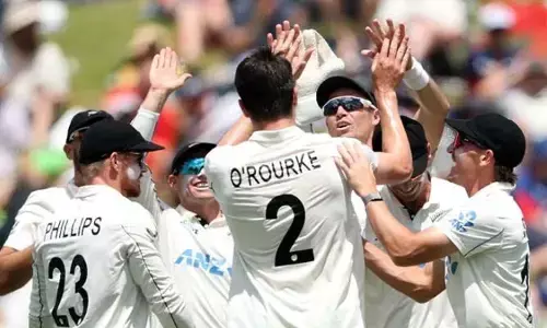 NZ vs ENG : 143 రన్స్‌కే ఇంగ్లాండ్ ఆలౌట్.. భారీ ఆధిక్యం దిశగా న్యూజిలాండ్