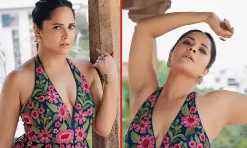 Anasuya: ప్రజెంట్ నేను ఏ మూడ్‌లో ఉన్నానో చెప్పండంటూ షాకింగ్ ఫొటో షేర్ చేసిన రంగమత్త.. పోస్ట్ వైరల్