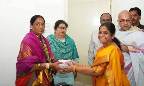 భద్రాచల వైకుంఠ ఏకాదశి ఉత్సవాల పోస్టర్ ను ఆవిష్కరించిన మంత్రి కొండ సురేఖ