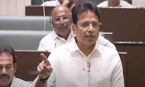 Minister Sridhar Babu: సర్పంచ్‌ల ఆత్మహత్యలకు కారణం గత సర్కారే.. మంత్రి శ్రీధర్‌బాబు ఘాటు వ్యాఖ్యలు
