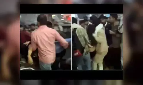 Coaching Center : కోచింగ్ సెంటర్లో అగ్ని ప్రమాదం.. పలువురి విద్యార్థుల పరిస్థితి విషమం