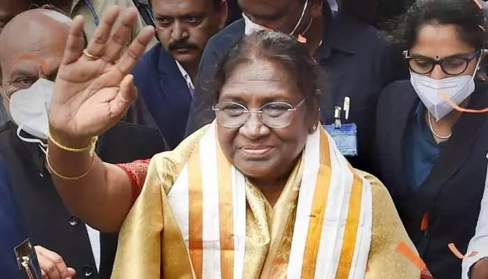 President Draupadi Murmu: నేడు రాష్ట్రానికి ద్రౌపది ముర్ము.. పూర్తి షెడ్యూల్ ఇదే! President Draupadi Murmu: నేడు రాష్ట్రానికి ద్రౌపది ముర్ము.. పూర్తి షెడ్యూల్ ఇదే!
