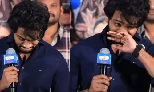 Shanmukh Jaswanth : అన్నీ గుర్తుచేసుకొని స్టేజిపైనే కన్నీళ్లు పెట్టుకున్న  ‘షన్ను’..