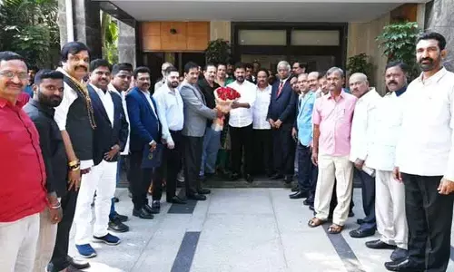Revanth Reddy: ముఖ్యమంత్రిని కలిసిన తెలంగాణ ఒలింపిక్ అసోసియేషన్