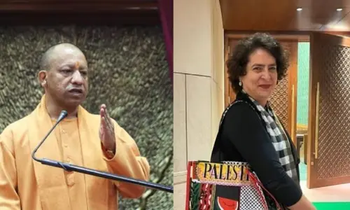 Yogi Adityanath : ప్రియాంకాగాంధీ పాలస్తీనా బ్యాగుపై సీఎం యోగి కీలక వ్యాఖ్యలు