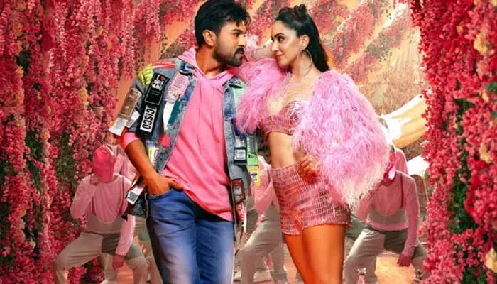 Game Changer: హ్యాపీ లైఫ్కి మైక్రో మంత్రం.. ఇంట్రెస్టింగ్గా ‘గేమ్ చేంజర్’ సెకండ్ సింగిల్ Game Changer: హ్యాపీ లైఫ్కి మైక్రో మంత్రం.. ఇంట్రెస్టింగ్గా ‘గేమ్ చేంజర్’ సెకండ్ సింగిల్
