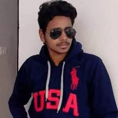Canada : కెనడాలో గాజువాక యువకుడు అనుమానస్పద మృతి Canada : కెనడాలో గాజువాక యువకుడు అనుమానస్పద మృతి