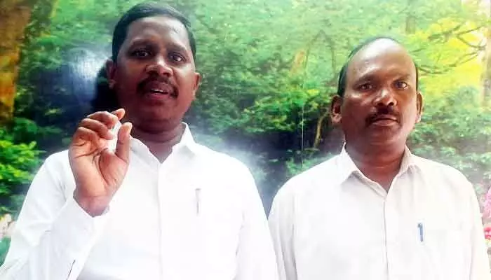 అమిత్ షా కామెంట్స్పై తెలంగాణ మాదిగ జర్నలిస్ట్స్ ఫోరం ఫైర్ అమిత్ షా కామెంట్స్పై తెలంగాణ మాదిగ జర్నలిస్ట్స్ ఫోరం ఫైర్
