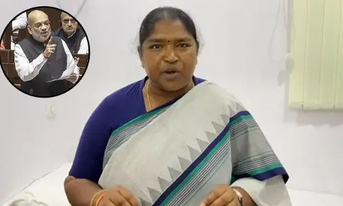 Seethakka: దేశ ప్రజలకు అమిత్ షా క్షమాపణలు చెప్పాల్సిందే.. మంత్రి సీతక్క ఫైర్