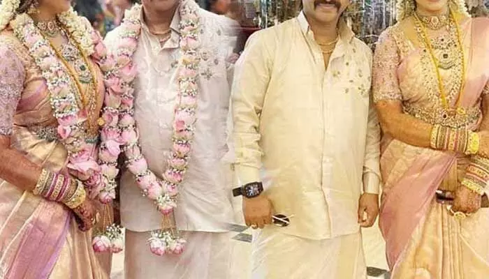 46 ఏళ్ల వయసులో ప్రియురాలితో పెళ్లి పీటలెక్కిన ‘జైలర్’ నటుడు.. ఈ ఏజ్లో అవసరమా అంటూ కామెంట్స్ 46 ఏళ్ల వయసులో ప్రియురాలితో పెళ్లి పీటలెక్కిన ‘జైలర్’ నటుడు.. ఈ ఏజ్లో అవసరమా అంటూ కామెంట్స్