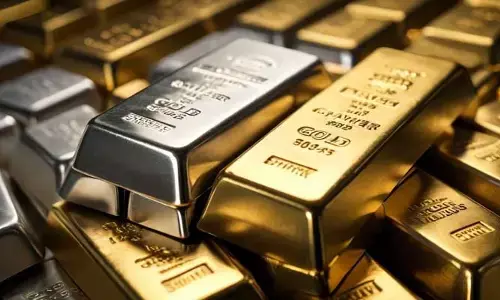 Gold, Silver Rates: వావ్.. మళ్లీ భారీగా దిగొచ్చిన బంగారం, వెండి ధరలు.. ఫుల్ హ్యాపీలో పసిడి ప్రియులు