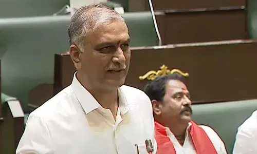 TG Assembly: అలస్యంగా ప్రారంభమైన అసెంబ్లీ.. హరీశ్‌రావు హాట్ కామెంట్స్