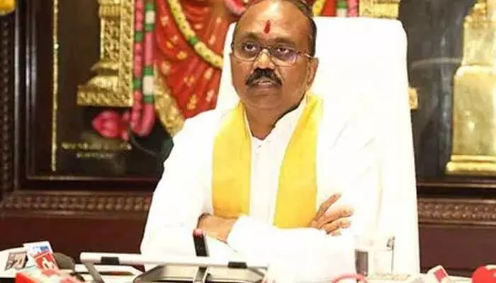 Tirumala:‘వారిపై కఠిన చర్యలు తీసుకుంటాం’.. టీటీడీ ఈవో సంచలన వ్యాఖ్యలు Tirumala:‘వారిపై కఠిన చర్యలు తీసుకుంటాం’.. టీటీడీ ఈవో సంచలన వ్యాఖ్యలు