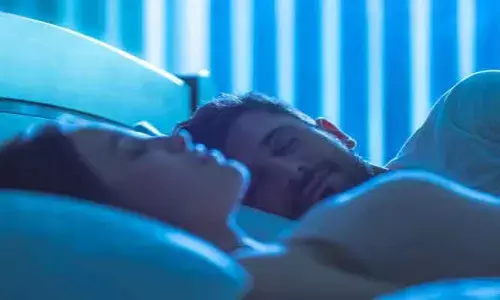 చీకట్లో పడుకుంటే కలిగే లాభాలేంటి? లైట్లు ఎందుకు ఆఫ్ చేయాలి..?
