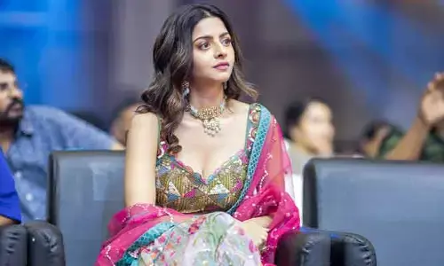Vedika: సెంటర్ ఆఫ్ ఎట్రాక్షన్‌గా వేదిక.. అందరి చూపు ఆమెపైనే!
