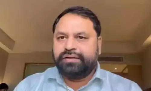 మోడీ డైరెక్షన్‌లో బీఆర్ఎస్.. కేసీఆర్ ప్రతిపక్ష పాత్ర వదిలేసిండు: అద్దంకి హాట్ కామెంట్స్