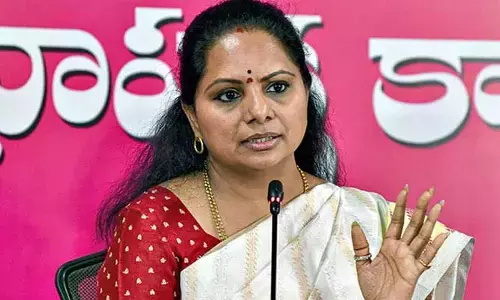 Kavitha: రేవంత్ రెడ్డి రెండు నాల్కల ధోరణి.. కామారెడ్డి రైతుల విషయంలో కవిత విమర్శలు