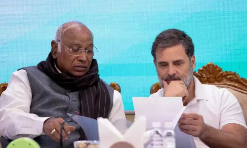 ఓట్ల చోరీపై గళమెత్తండి.. వీడియోతో ఈసీపై సెటైర్లు వేసిన కాంగ్రెస్!