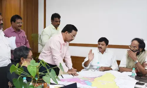 Kammam: మున్నేరు రిటైనింగ్ వాల్ నిర్మాణ ప‌నుల‌పై స‌మీక్ష.. పొంగులేటి కీలక ఆదేశాలు