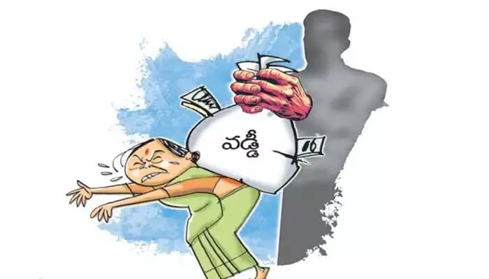 Suryapeta: మైక్రో పడగ..! పల్లెల్లో పుంజుకుంటున్న మైక్రోఫైనాన్స్ దందా Suryapeta: మైక్రో పడగ..! పల్లెల్లో పుంజుకుంటున్న మైక్రోఫైనాన్స్ దందా