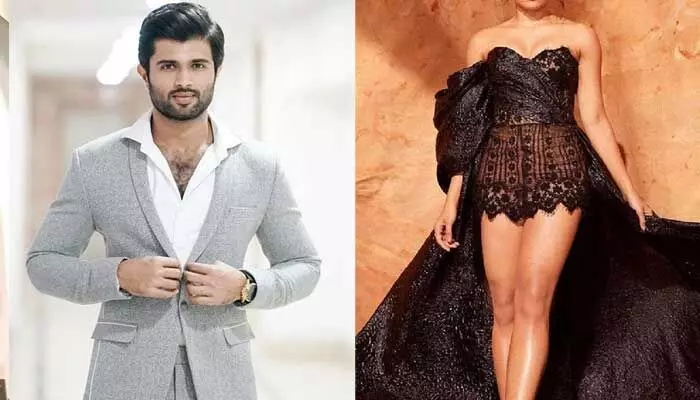 మళ్లీ రౌడీ హీరో సరసన ఆ స్టార్ హీరోయిన్..? ఈసారి బొమ్మ బ్లాక్ బస్టరే అంటున్న నెటిజన్లు మళ్లీ రౌడీ హీరో సరసన ఆ స్టార్ హీరోయిన్..? ఈసారి బొమ్మ బ్లాక్ బస్టరే అంటున్న నెటిజన్లు
