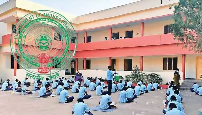 మోడల్ ఎడ్యుకేషన్ దిశగా ఏపీ.. రాబోయే ఆరు నెలలకు రూట్ మ్యాప్ రెడీ మోడల్ ఎడ్యుకేషన్ దిశగా ఏపీ.. రాబోయే ఆరు నెలలకు రూట్ మ్యాప్ రెడీ